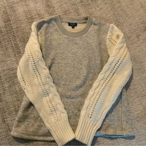 Splendid grey sweatshirt with sweater sleeves   Size xs